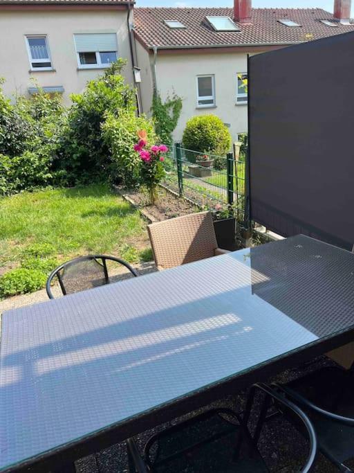 Reiheneckhaus Mit Garten Und Terasse Tettnang Buitenkant foto
