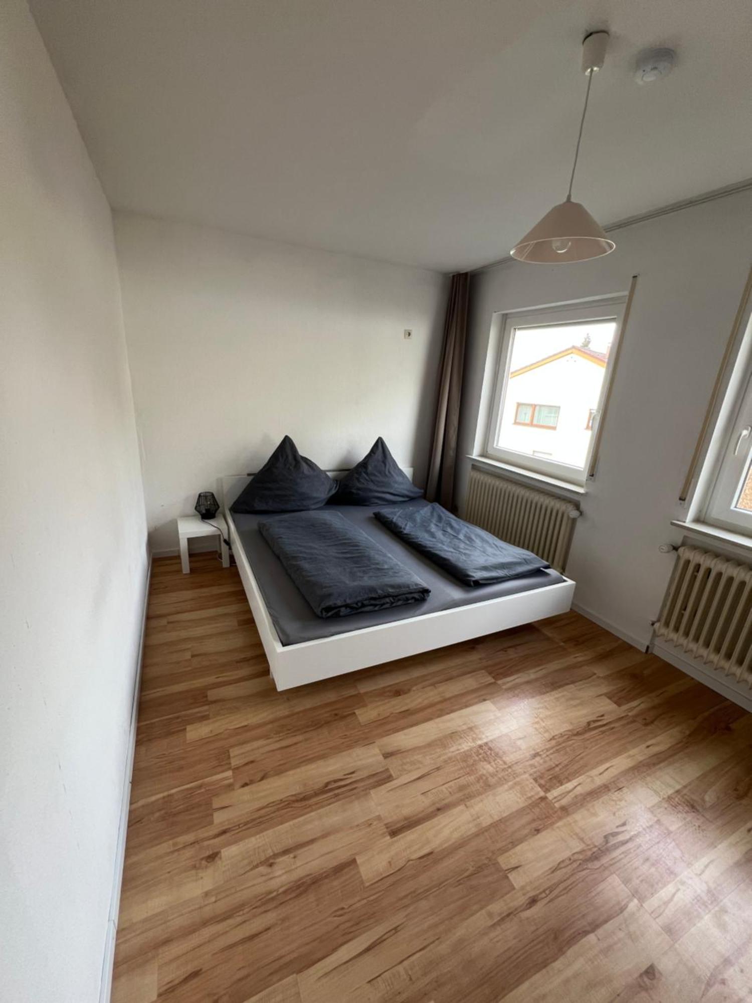 Reiheneckhaus Mit Garten Und Terasse Tettnang Buitenkant foto